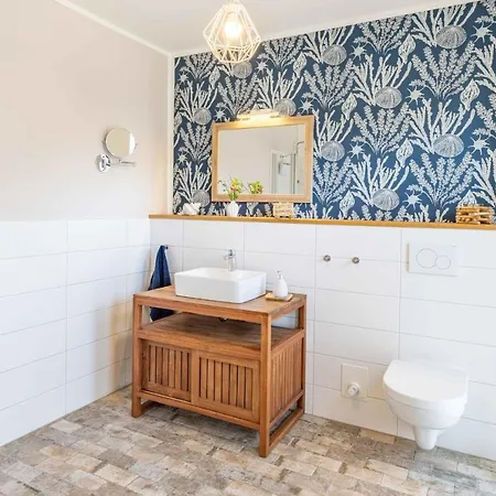 Beachhouse Blue
